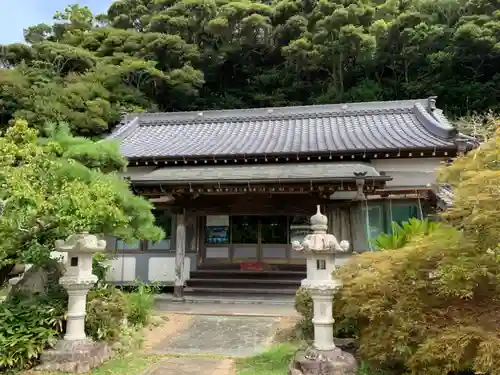 安養寺の本殿・本堂