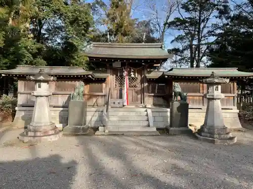 鈴休神社の本殿