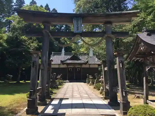 諸杉神社の鳥居