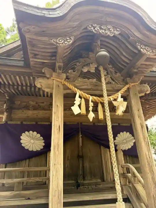 三輪神社の{uncategorized: "未分類", other: "その他", undefined: "問題あり", building: "その他建物", grave: "お墓", sacred_gate: "鳥居", guardian: "狛犬", statue: "像", buddha: "仏像", history: "歴史", nature: "自然", garden: "庭園", animal: "動物", pagoda: "塔", temizu: "手水舎", mountain_gate: "山門・神門", sanctuary: "本殿・本堂", subordinate: "末社・摂社", art: "芸術", scenery: "景色", jizo: "地蔵", ema: "絵馬", goshuin: "御朱印", omikuji: "おみくじ", items: "授与品その他", amulet: "お守り", goshuincho: "御朱印帳", eats: "食事", festival: "お祭り", votive_dance: "神楽", shichigosan: "七五三参", wedding: "結婚式", experience: "体験その他", initially: "初詣", around: "周辺", anti_infection: "感染症対策"}