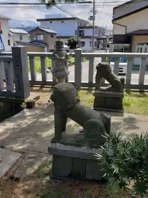 秋葉神社の狛犬