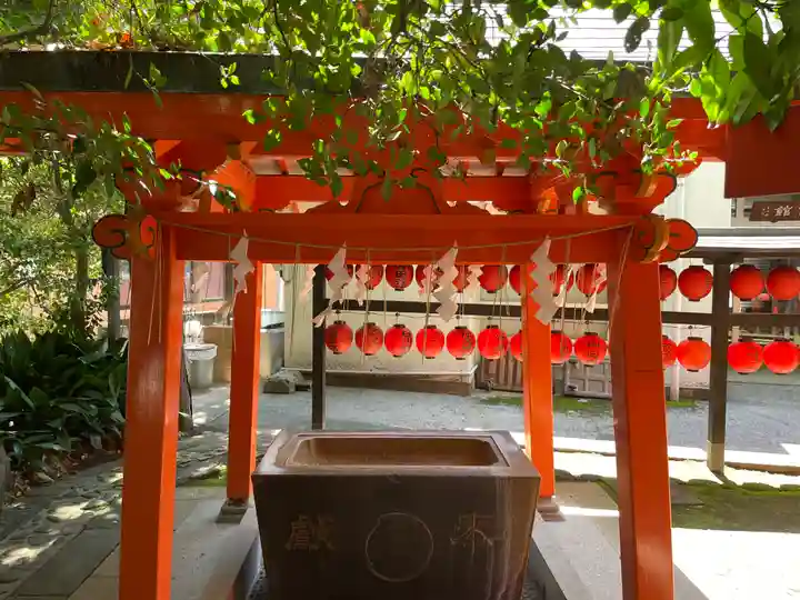 豊栄稲荷神社の手水舎