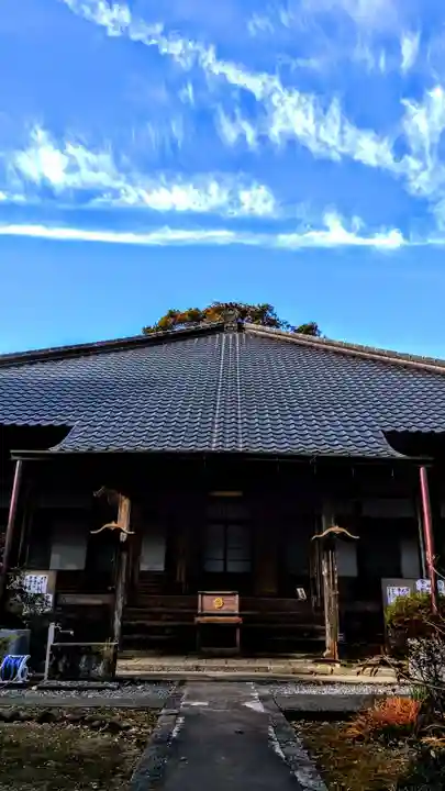守綱寺の本殿・本堂