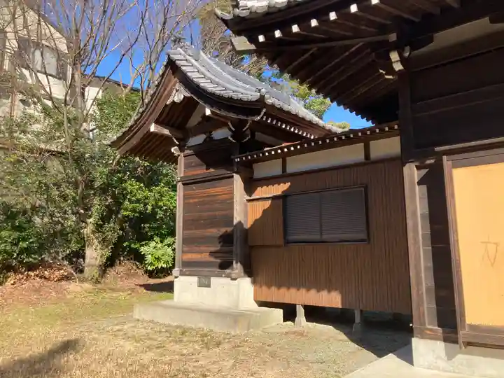 氷取沢神社の本殿・本堂