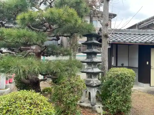 西福寺の{uncategorized: "未分類", other: "その他", undefined: "問題あり", building: "その他建物", grave: "お墓", sacred_gate: "鳥居", guardian: "狛犬", statue: "像", buddha: "仏像", history: "歴史", nature: "自然", garden: "庭園", animal: "動物", pagoda: "塔", temizu: "手水舎", mountain_gate: "山門・神門", sanctuary: "本殿・本堂", subordinate: "末社・摂社", art: "芸術", scenery: "景色", jizo: "地蔵", ema: "絵馬", goshuin: "御朱印", omikuji: "おみくじ", items: "授与品その他", amulet: "お守り", goshuincho: "御朱印帳", eats: "食事", festival: "お祭り", votive_dance: "神楽", shichigosan: "七五三参", wedding: "結婚式", experience: "体験その他", initially: "初詣", around: "周辺", anti_infection: "感染症対策"}