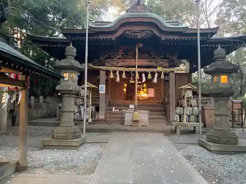 座間神社の本殿・本堂