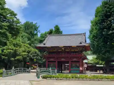 根津神社の山門・神門