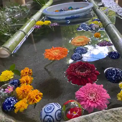 彦嶽宮の手水舎