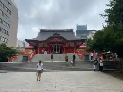 花園神社の本殿・本堂