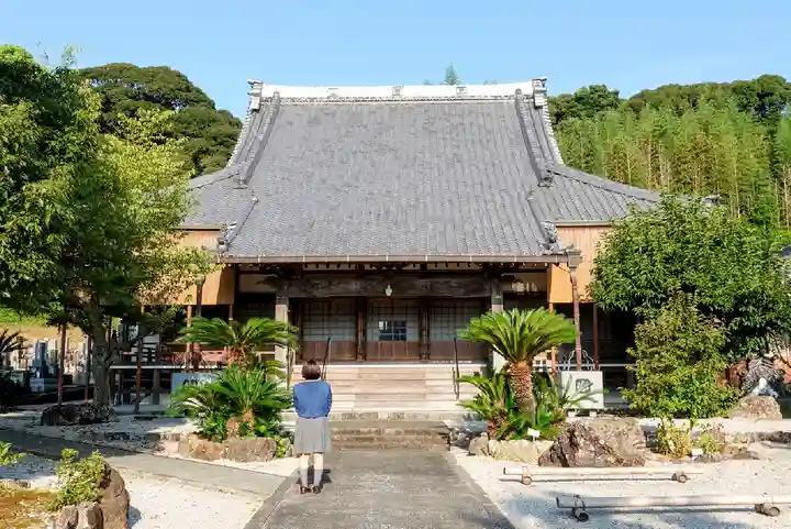 西光寺の本殿・本堂