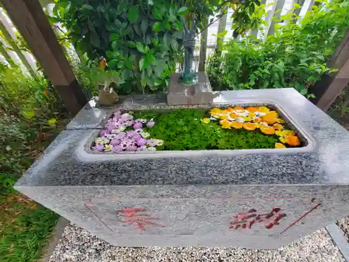 祖母井神社の手水舎