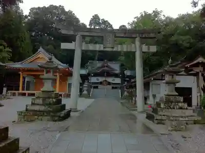 西寒多神社の鳥居