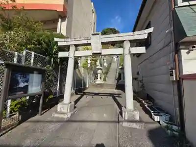 新作八幡宮(神奈川県)