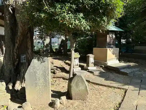 半田稲荷神社(東京都)