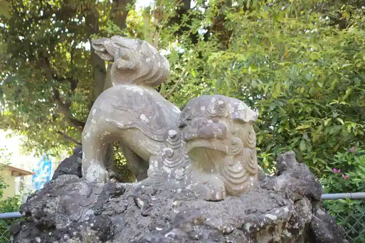 春日部八幡神社の狛犬