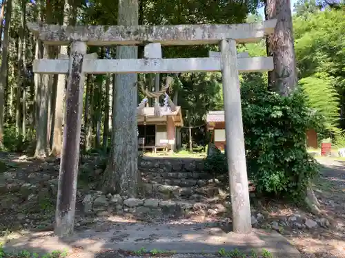 白山神社の鳥居