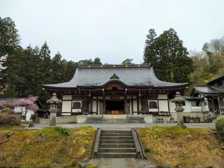 林泉寺の本殿・本堂