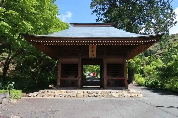 普門寺(切り絵御朱印発祥の寺)の山門・神門