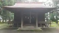 諏訪神社の本殿