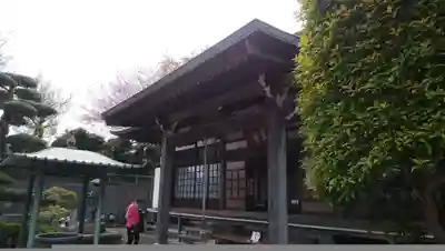 薬王寺の本殿・本堂