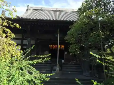 宝戒寺の本殿・本堂