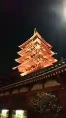 浅草寺の塔