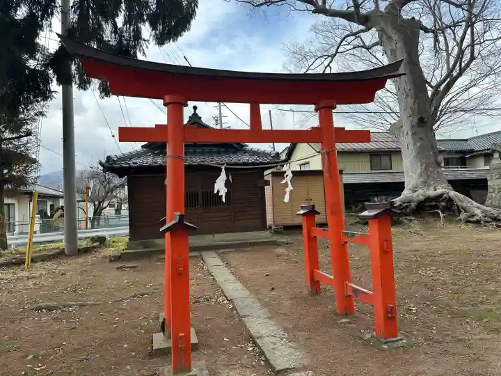 守田廼神社の{uncategorized: "未分類", other: "その他", undefined: "問題あり", building: "その他建物", grave: "お墓", sacred_gate: "鳥居", guardian: "狛犬", statue: "像", buddha: "仏像", history: "歴史", nature: "自然", garden: "庭園", animal: "動物", pagoda: "塔", temizu: "手水舎", mountain_gate: "山門・神門", sanctuary: "本殿・本堂", subordinate: "末社・摂社", art: "芸術", scenery: "景色", jizo: "地蔵", ema: "絵馬", goshuin: "御朱印", omikuji: "おみくじ", items: "授与品その他", amulet: "お守り", goshuincho: "御朱印帳", eats: "食事", festival: "お祭り", votive_dance: "神楽", shichigosan: "七五三参", wedding: "結婚式", experience: "体験その他", initially: "初詣", around: "周辺", anti_infection: "感染症対策"}