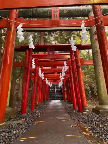 新屋山神社(山梨県)