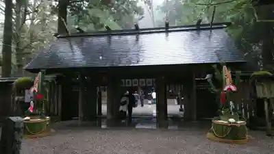 天岩戸神社の山門・神門