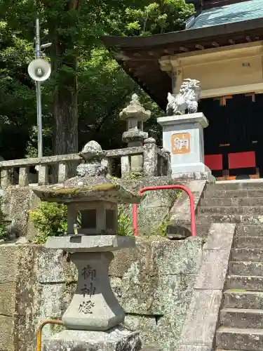 土肥神社の{uncategorized: "未分類", other: "その他", undefined: "問題あり", building: "その他建物", grave: "お墓", sacred_gate: "鳥居", guardian: "狛犬", statue: "像", buddha: "仏像", history: "歴史", nature: "自然", garden: "庭園", animal: "動物", pagoda: "塔", temizu: "手水舎", mountain_gate: "山門・神門", sanctuary: "本殿・本堂", subordinate: "末社・摂社", art: "芸術", scenery: "景色", jizo: "地蔵", ema: "絵馬", goshuin: "御朱印", omikuji: "おみくじ", items: "授与品その他", amulet: "お守り", goshuincho: "御朱印帳", eats: "食事", festival: "お祭り", votive_dance: "神楽", shichigosan: "七五三参", wedding: "結婚式", experience: "体験その他", initially: "初詣", around: "周辺", anti_infection: "感染症対策"}