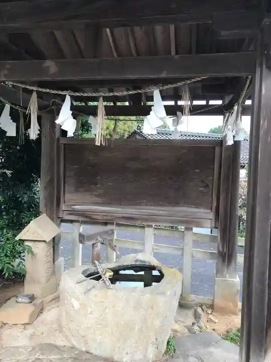 野白神社の手水舎