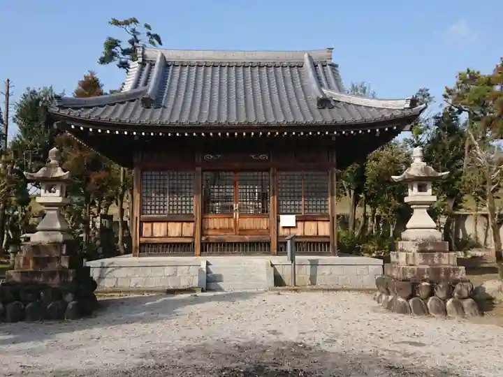 八幡神社の本殿・本堂