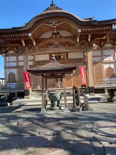 泉蔵院の本殿・本堂