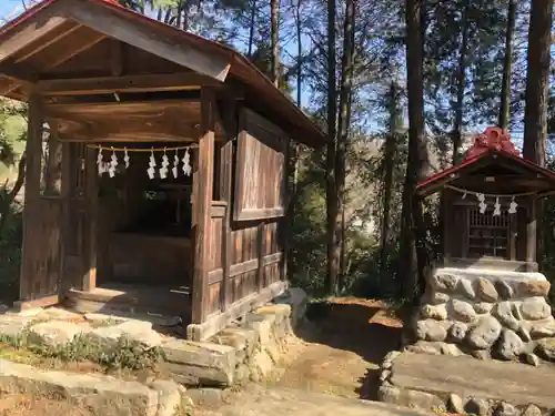 白髪神社の末社・摂社