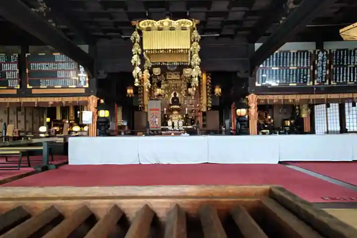 八事山 興正寺の本殿・本堂