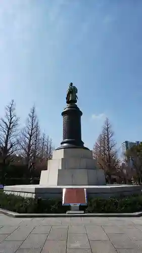 靖國神社の像