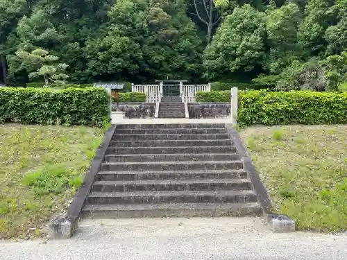 元明天皇陵（奈保山東陵）(奈良県)
