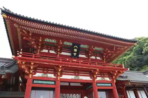 鶴岡八幡宮の山門・神門