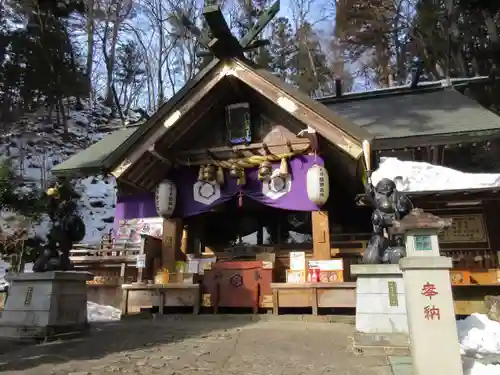 中之嶽神社の本殿