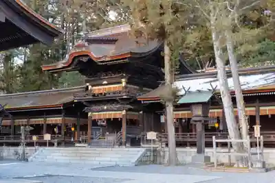 諏訪大社下社秋宮(長野県)