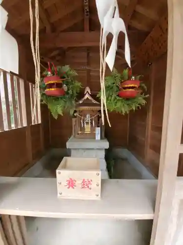 間々田八幡宮の末社