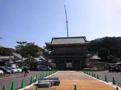 光明寺の山門・神門