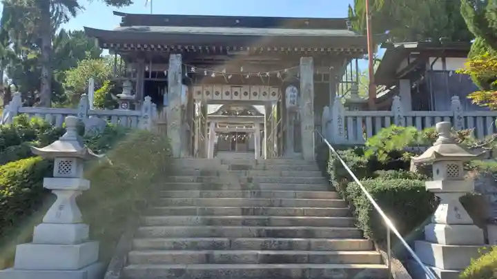 石清水八幡神社の山門・神門