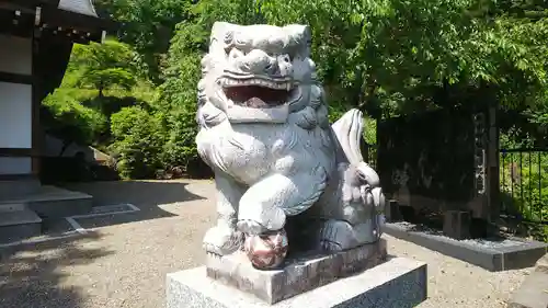 本郷氷川神社の狛犬