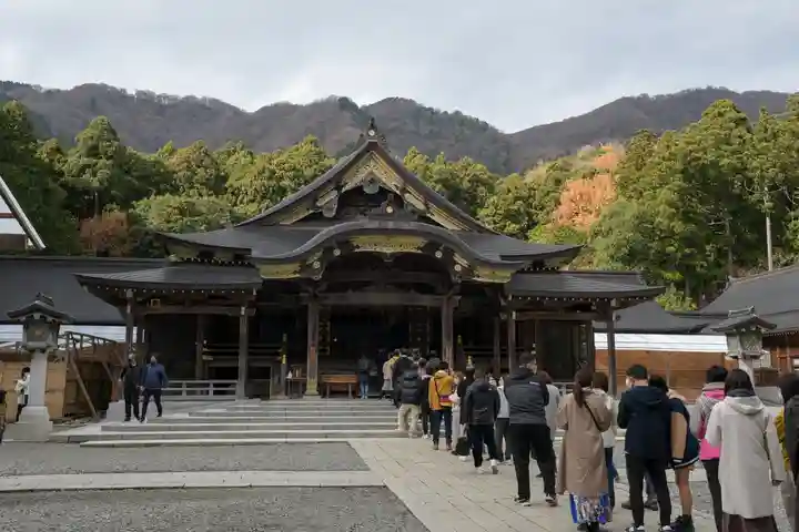 彌彦神社の本殿・本堂