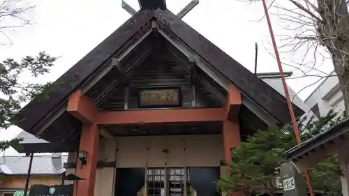 共栄稲荷神社の本殿