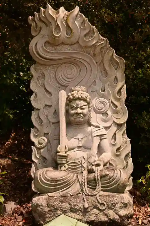 西ノ滝龍水寺(香川県)