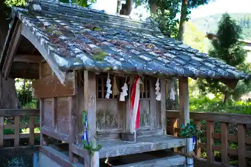 大川上美良布神社の末社