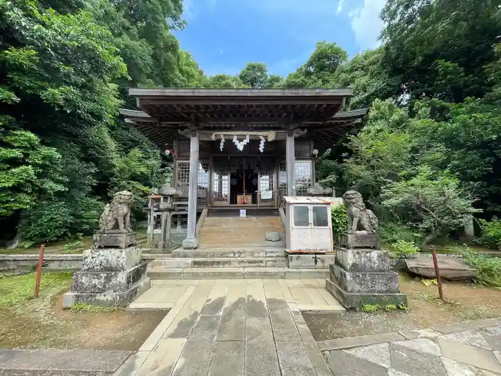 西山神社の本殿・本堂