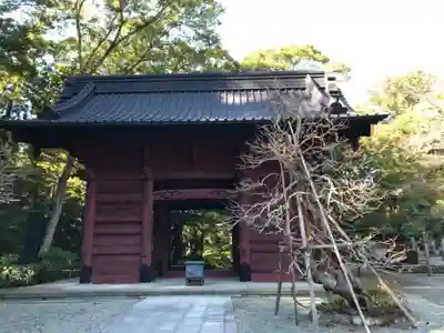 妙本寺の山門・神門